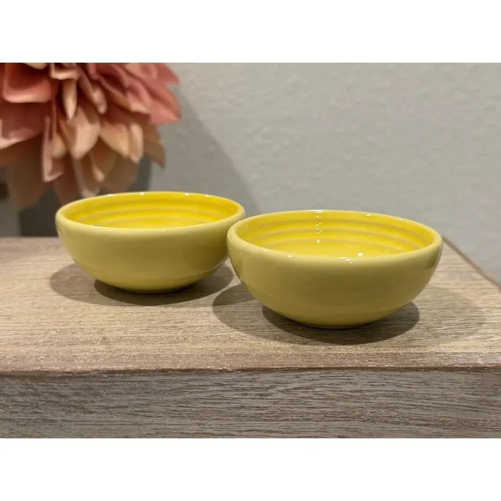 Le Creuset Signature Oil Cruet 600ml / 20oz ~ Camomille & 2 Soleil Pinch Bowls